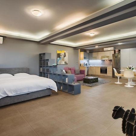 Boutique Apartment In Athens Center Atenas Exterior foto
