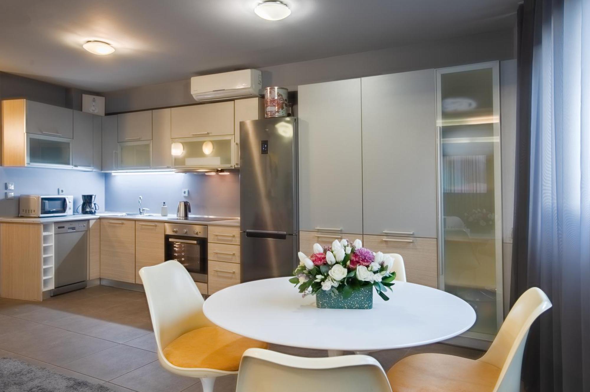 Boutique Apartment In Athens Center Atenas Exterior foto